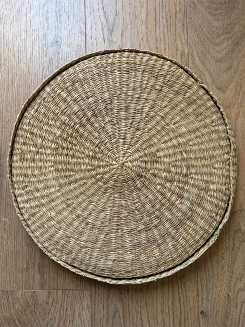 Round Woven Placemats with Storage Case – Set of 4